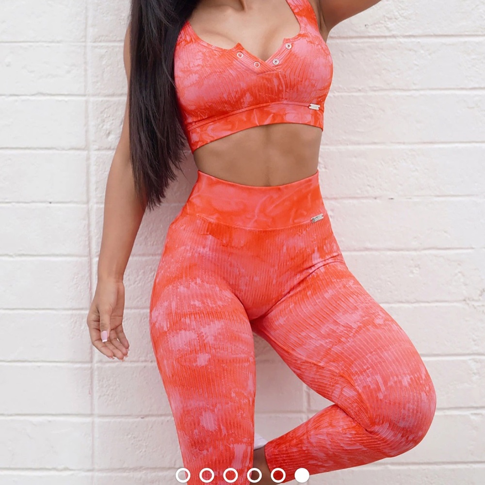 Bombshell sportswear leggings
